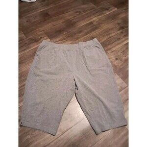 Craft & Barrow Women's Plus Size Gray Capri / Knee Shorts Sz 3X